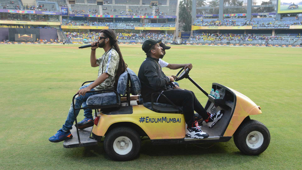 Divine lights up the Wankhede